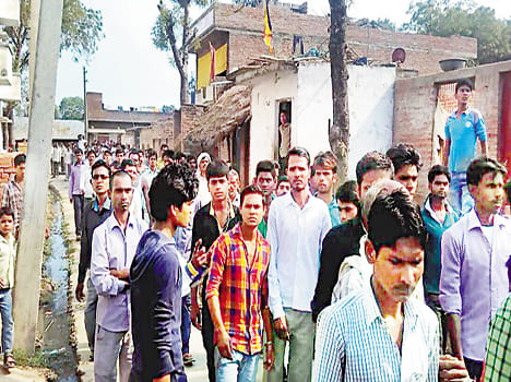 SSI, including three policemen suspended