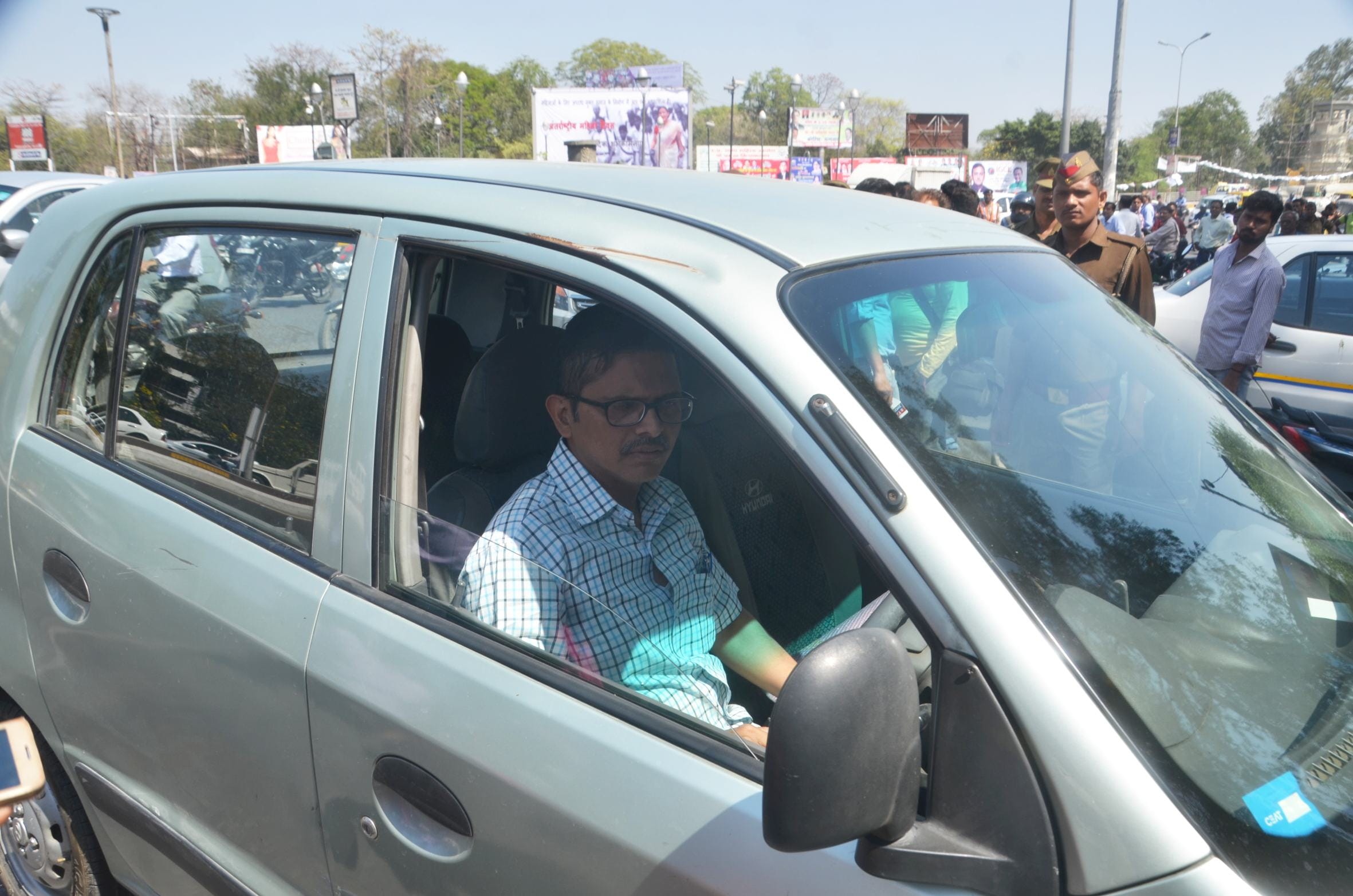 amitabh thakur protest against his suspension
