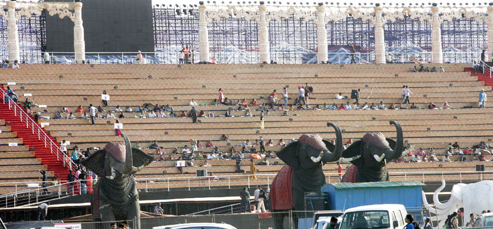 more opulent stage of shri shri program than the big films sets