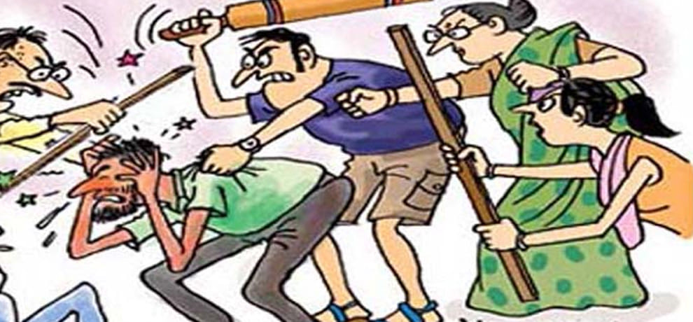 husband wife beaten up for not playing holi.