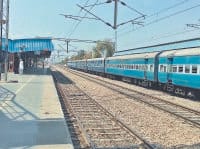 hindi story, soft newd, firozpur passanger, ralway news, jhajjhar/bahadurgrah