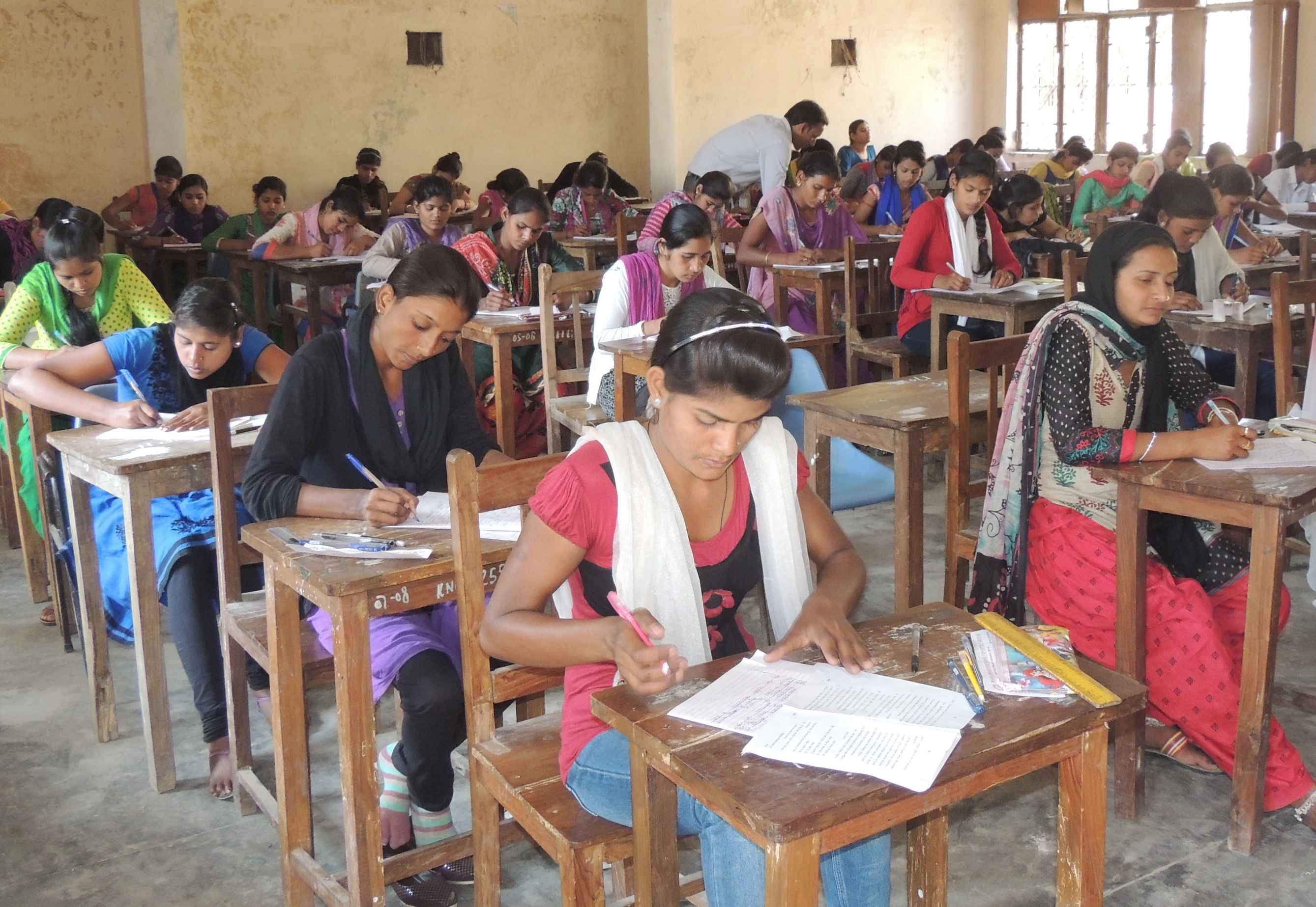 teacher caught imitator in dav 