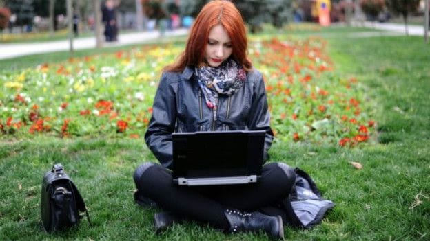 Wireless mouse and Keyboard Let Hackers Type on Your PC