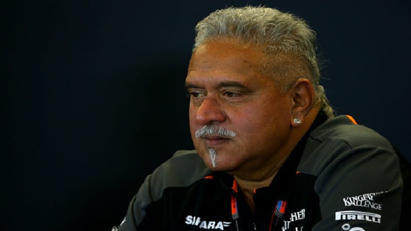 Did SBI's delay in moving court despite top lawyer's advice help Mallya leave?