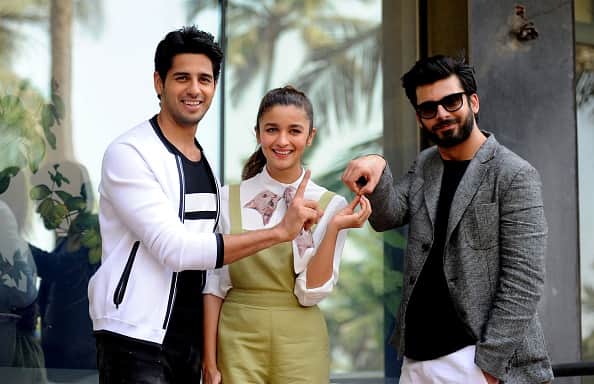 Sidharth malhotra and Alia bhatt's secret romance in vanity van