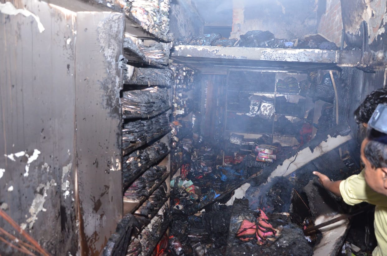 Fire in a shop in Aminabad in Lucknow.