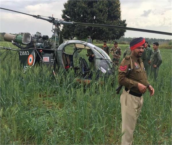 helicopter emergency landing, hoshiapur news, punjab news, helicopter landing news