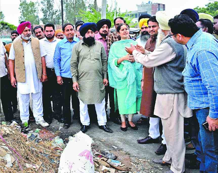 jalandhar municipal team, visited in the west area, municipal team visit, Jalandhar