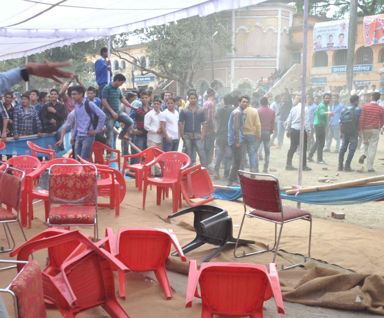 ending the student Union Week of DAV College.
