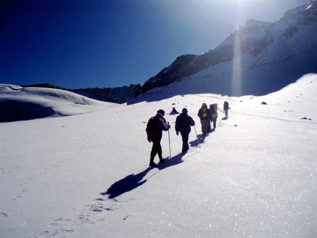 eight engineering students trapped in chandrakhani jot kullu himachal