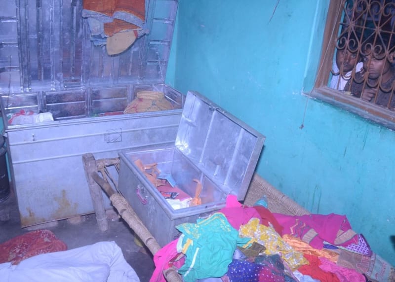 Uniformed miscreants entered the house ransacked