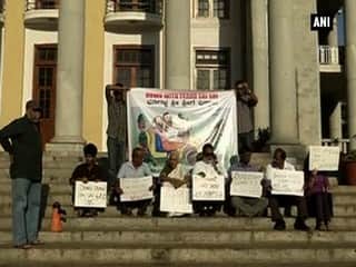 किसानों ने की मुआवजे की मांग 