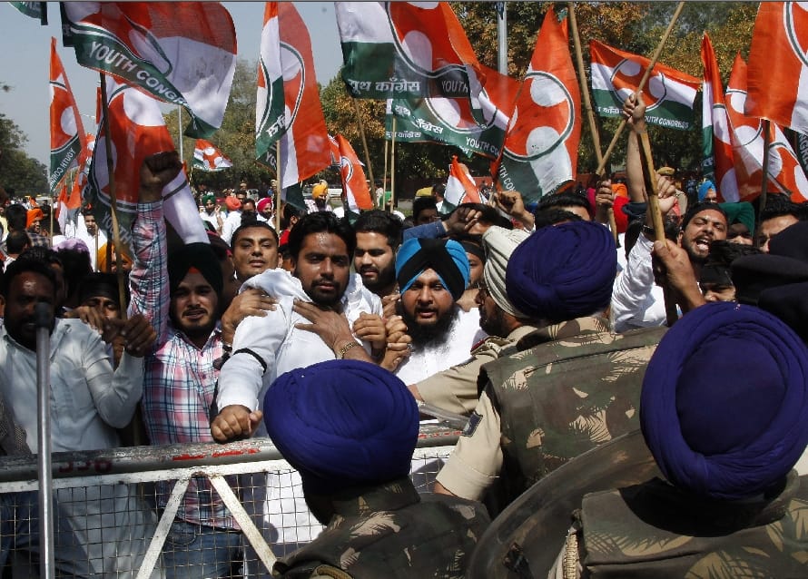 congress protest, youth congress protest, comgress police clash, water issue, chandigarh news