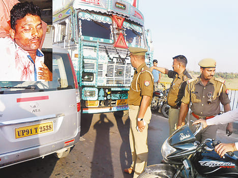 three people died in an accident