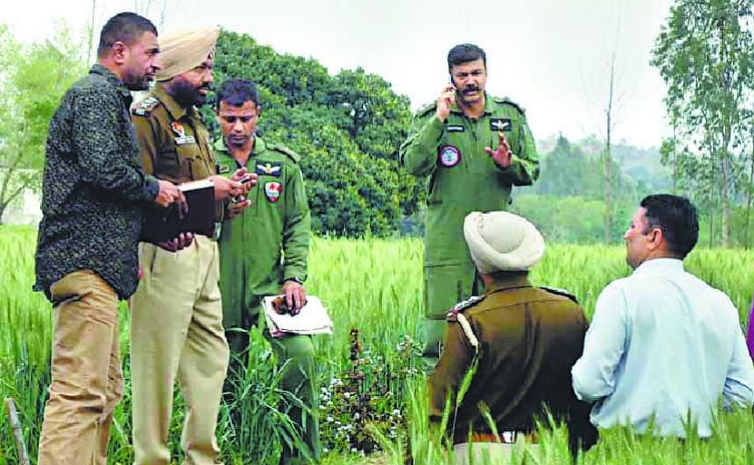 helicopter crash, indian army helicopter crash, helicopter cheeta crash, punjab news