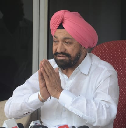 NRI to help SP to win UP assembly poll.