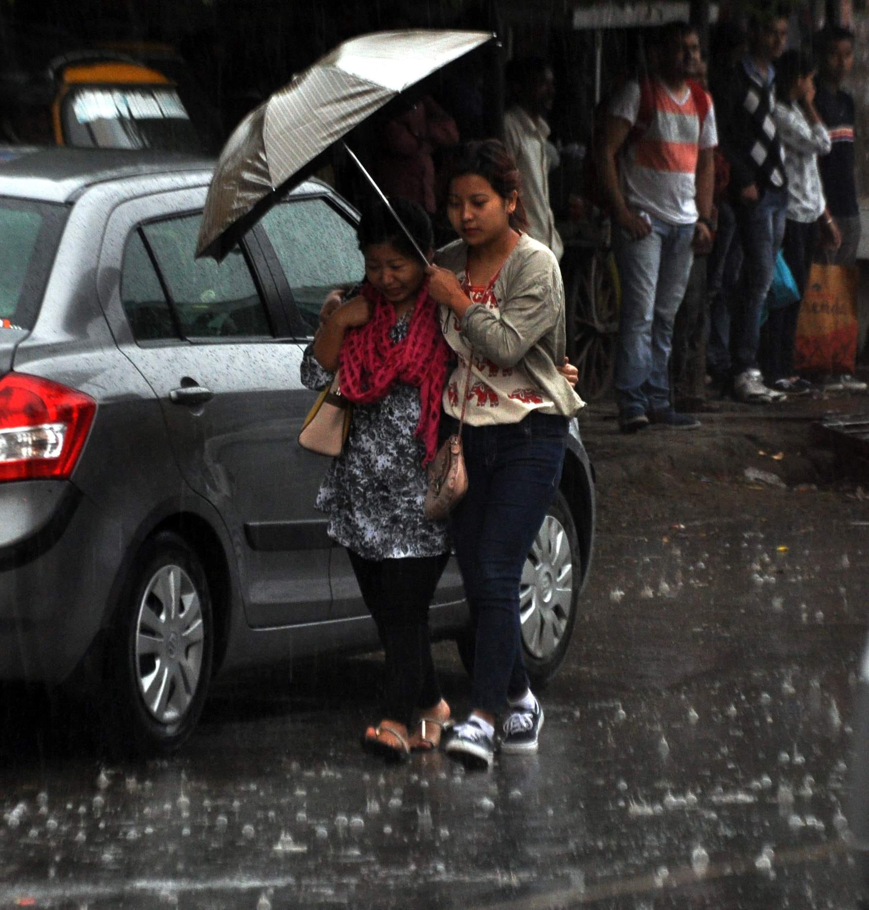 weather changed, rain in uttarakhand.
