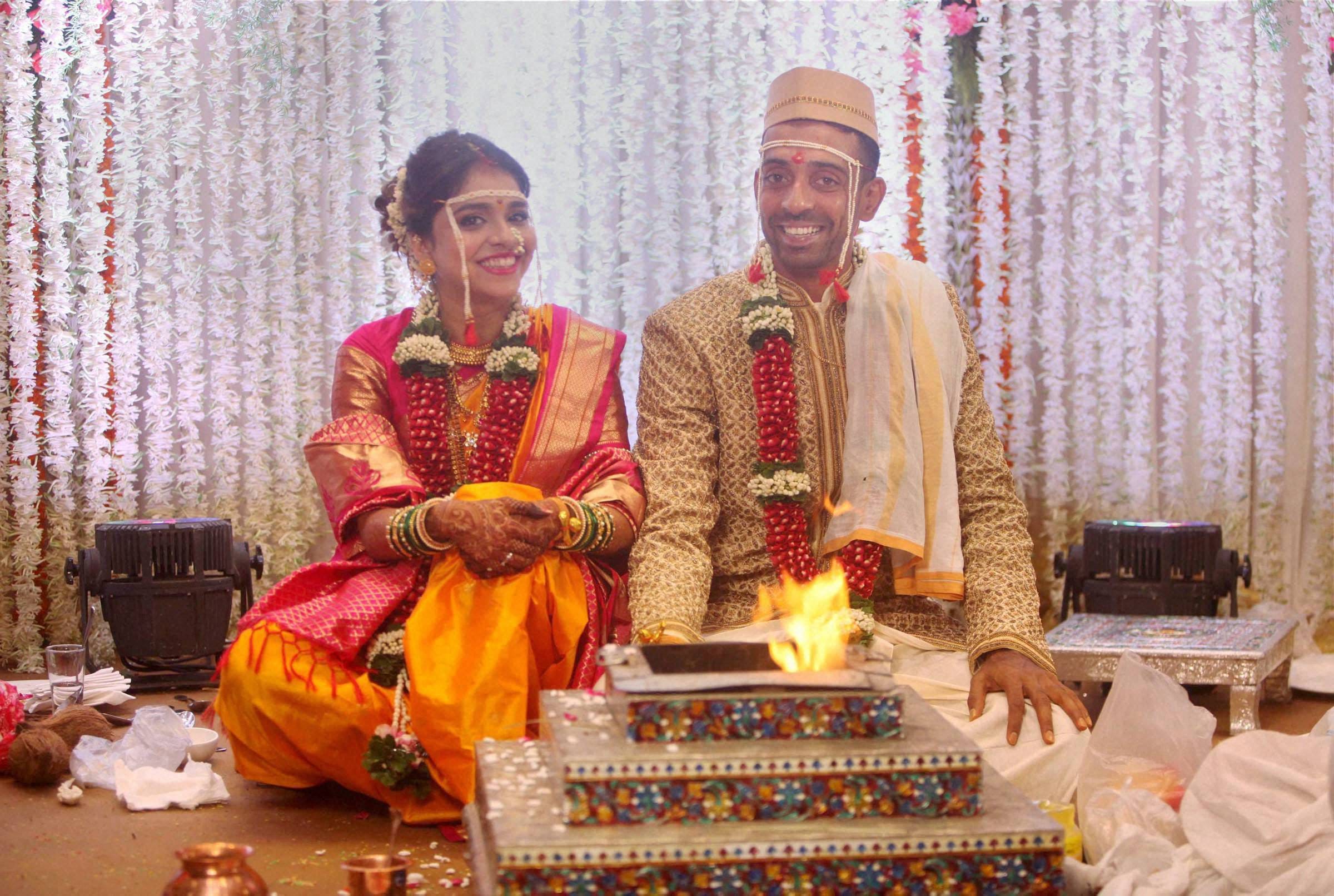 Dhawal kulkarni Twittes About wife 