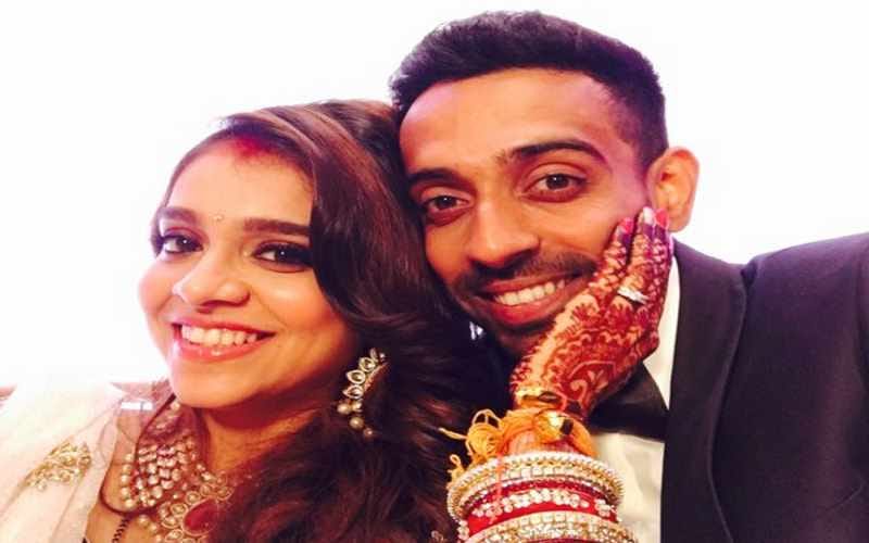 Dhawal kulkarni Twittes About wife 
