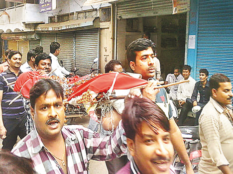 Bullion traders took to the streets