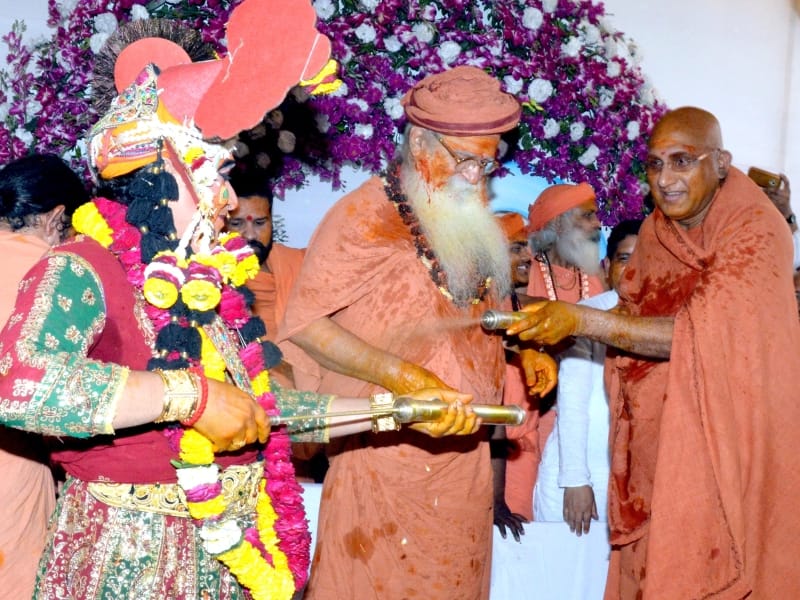 holi in ramanreti ashram in mathura