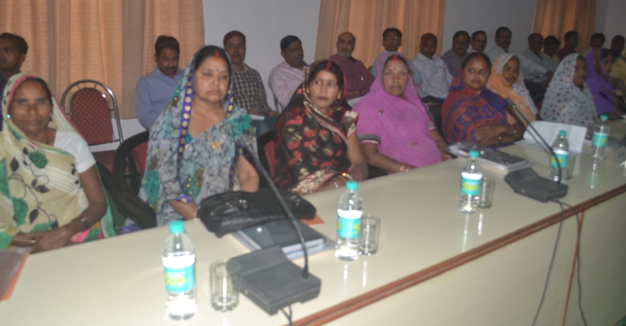 District panchayat meeting furore