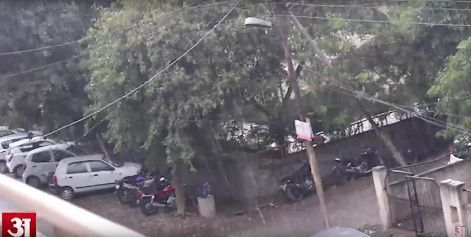 नोएडा में बारिश