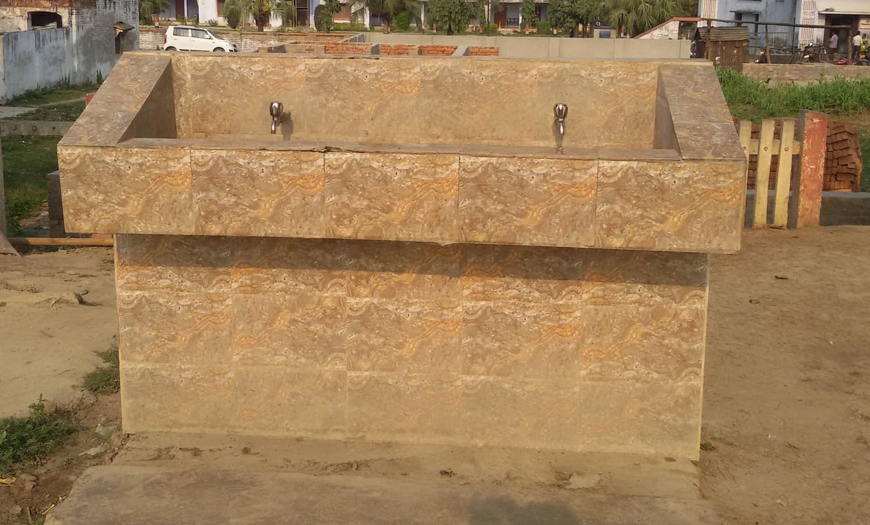 The model of pure drinking water problem at the station