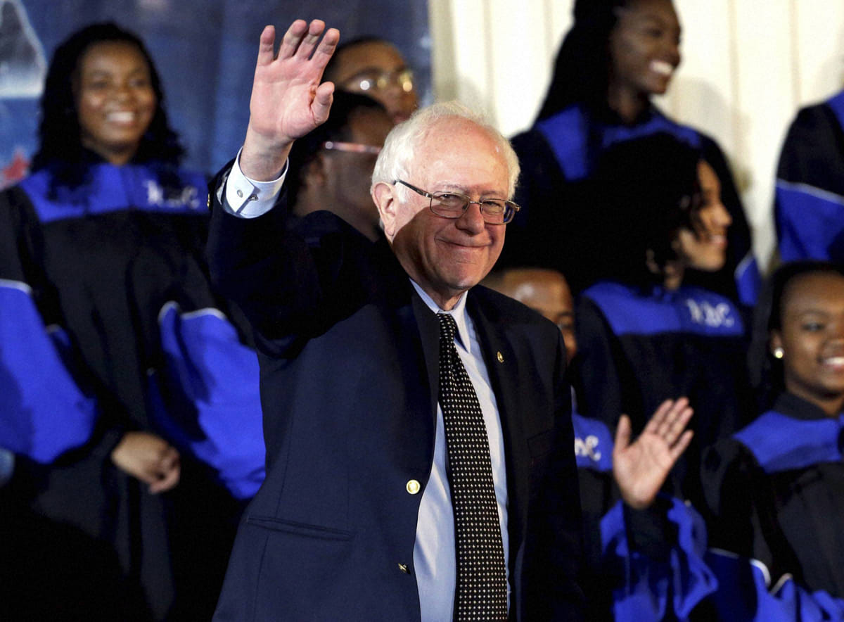 America Election : Hillary Clinton says, Bernie Sanders has done nothing for Party unity