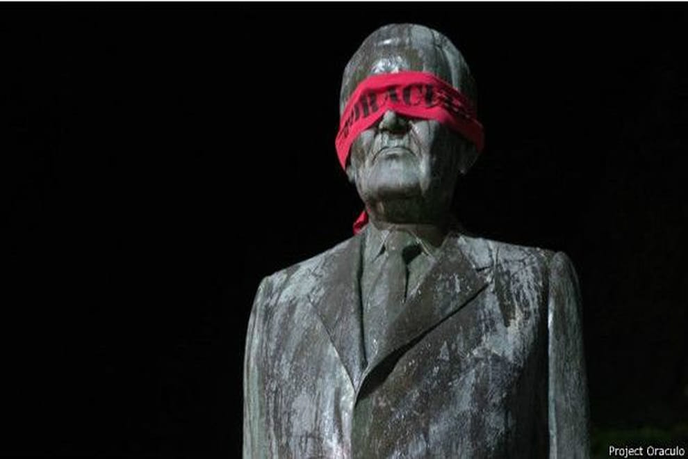 brazil rio statues blindfolded