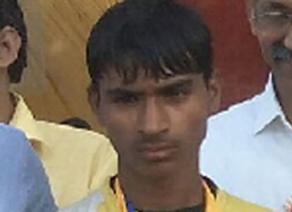 deependra of aligarh won gold medal
