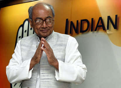 Digvijay Singh says Priyanka Vadra should be in politics.