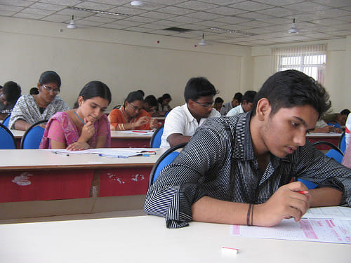 4199 applicants for 67 posts of clerk recruitment hpu shimla