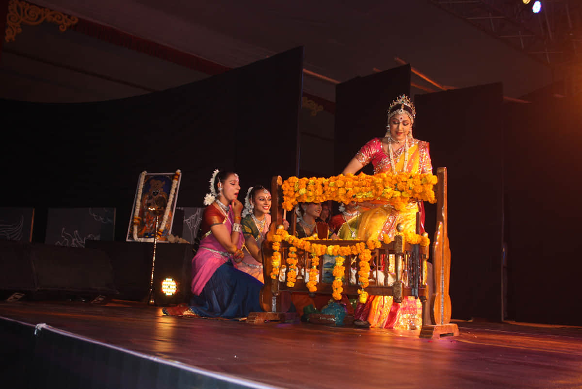 hema malini performed in a program help in vrindavan