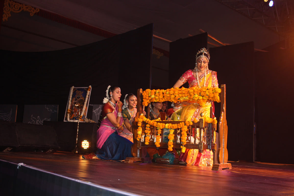 hema malini performed in a program help in vrindavan