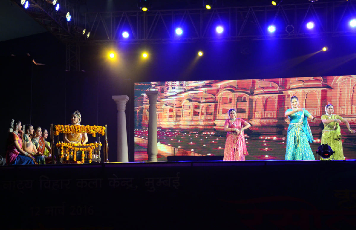 hema malini performed in a program help in vrindavan
