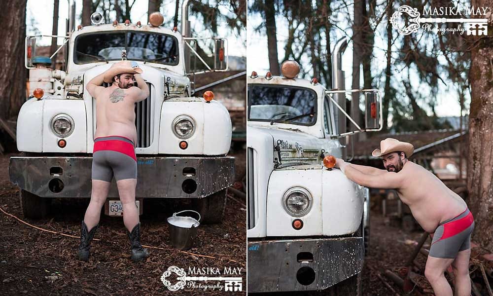 OMG Canadian man poses as sensuous model in a farmhouse