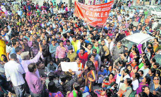 pgi nurse strike, chandigarh pgi nurse strike, strike news, chandigarh pgi, chandigarh news