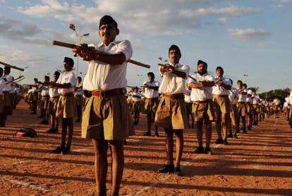 Rss change his dress many time