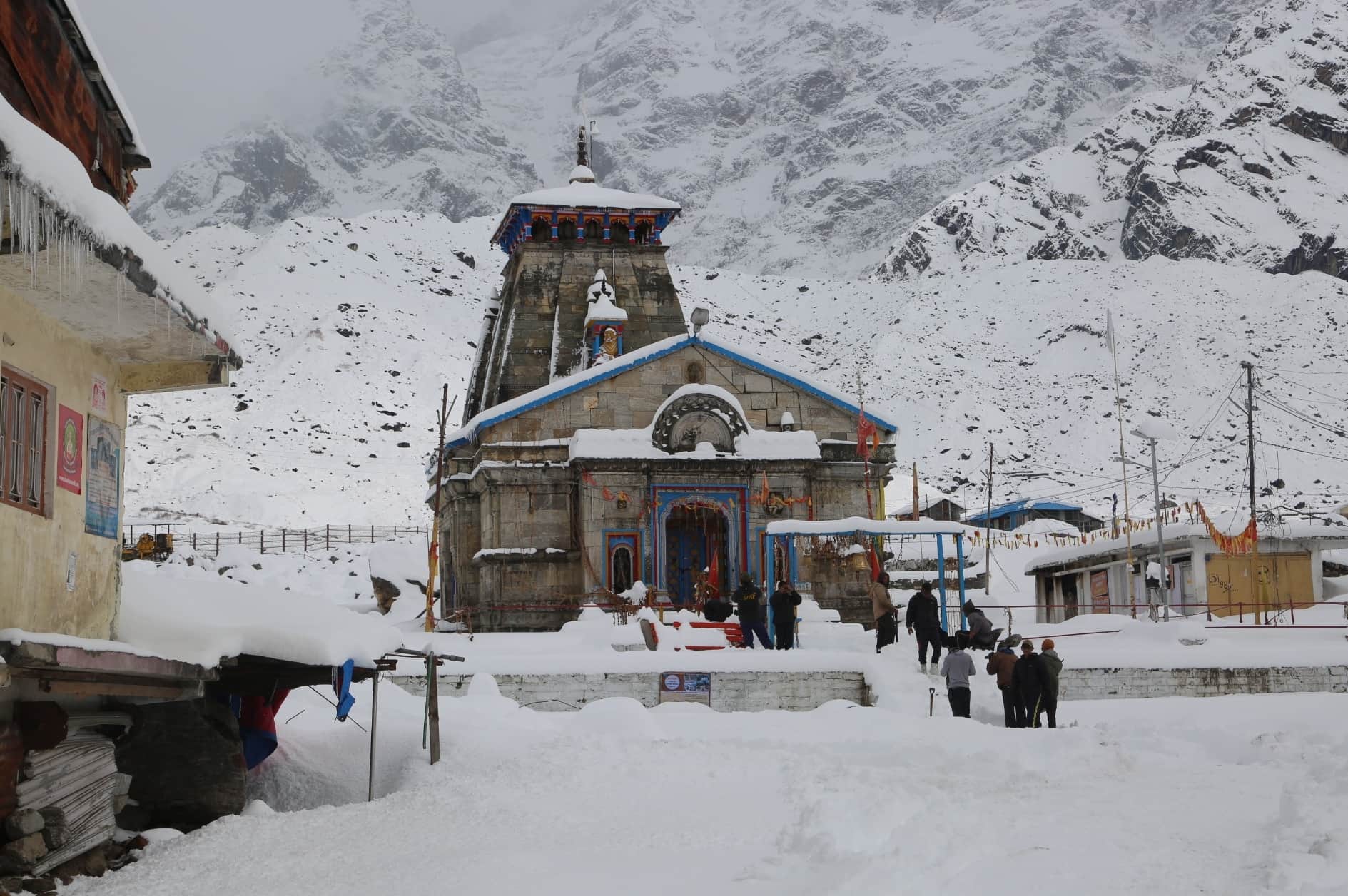 heavy snowfall cause to earthquake