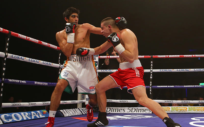 vijender singh won his fourth match