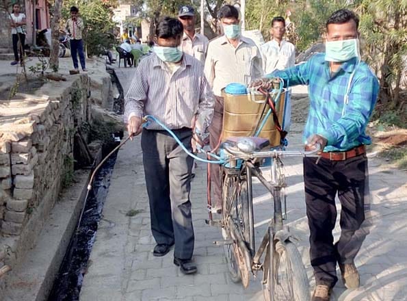 Mudia village health team arrived Bilhra