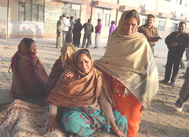 Teacher 's aunt killed millions robbed