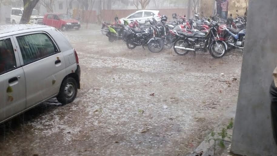 hailstone fall in month of march in up