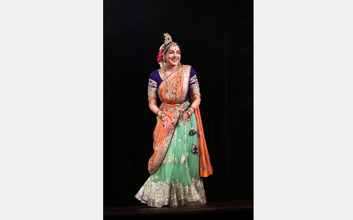 See Gita Festival 70 years 'dream girl' of the dance, become Draupadi