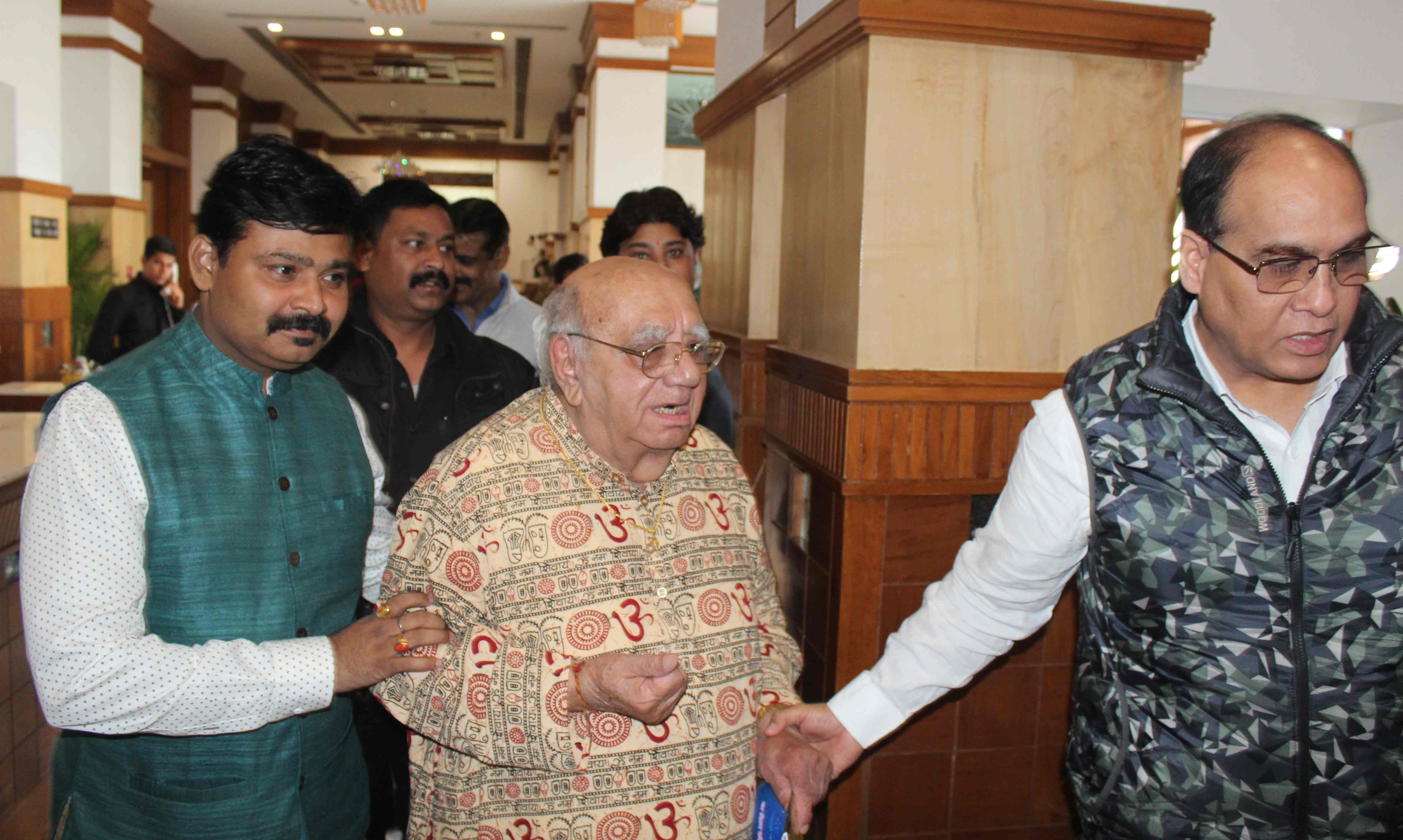 photos of amar ujala jyotish mahakumbh second day.