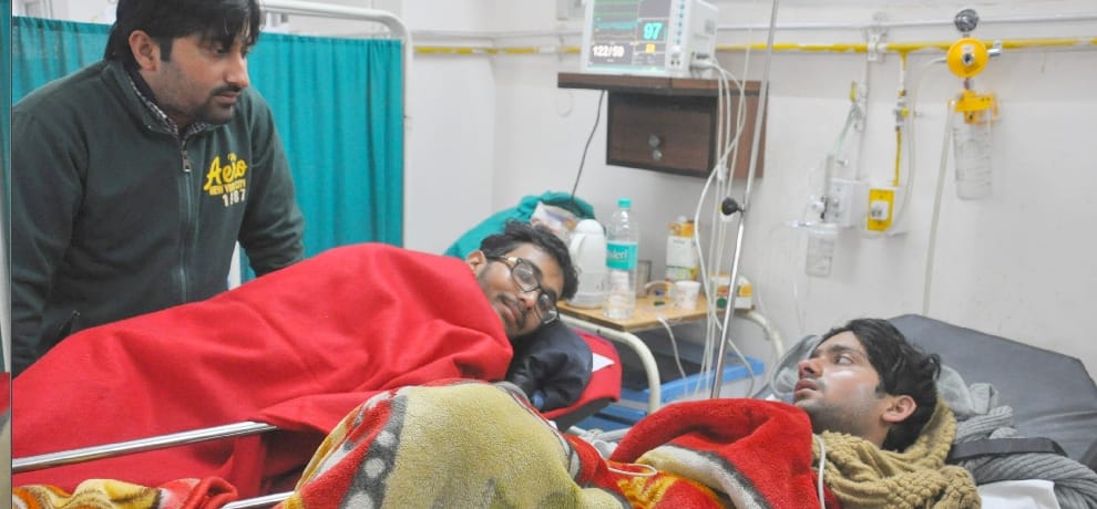  engineering students rescued from chandrekhani hills kullu.