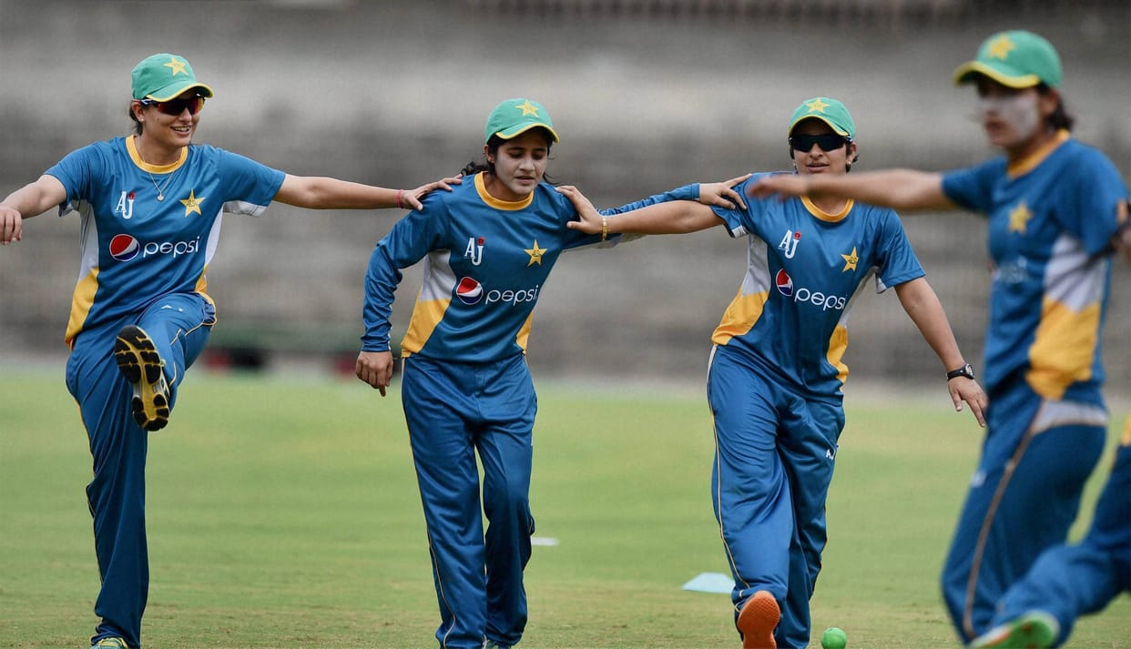 Virat Kohli is Most Popular Cricketer in Pakistan Women's Team