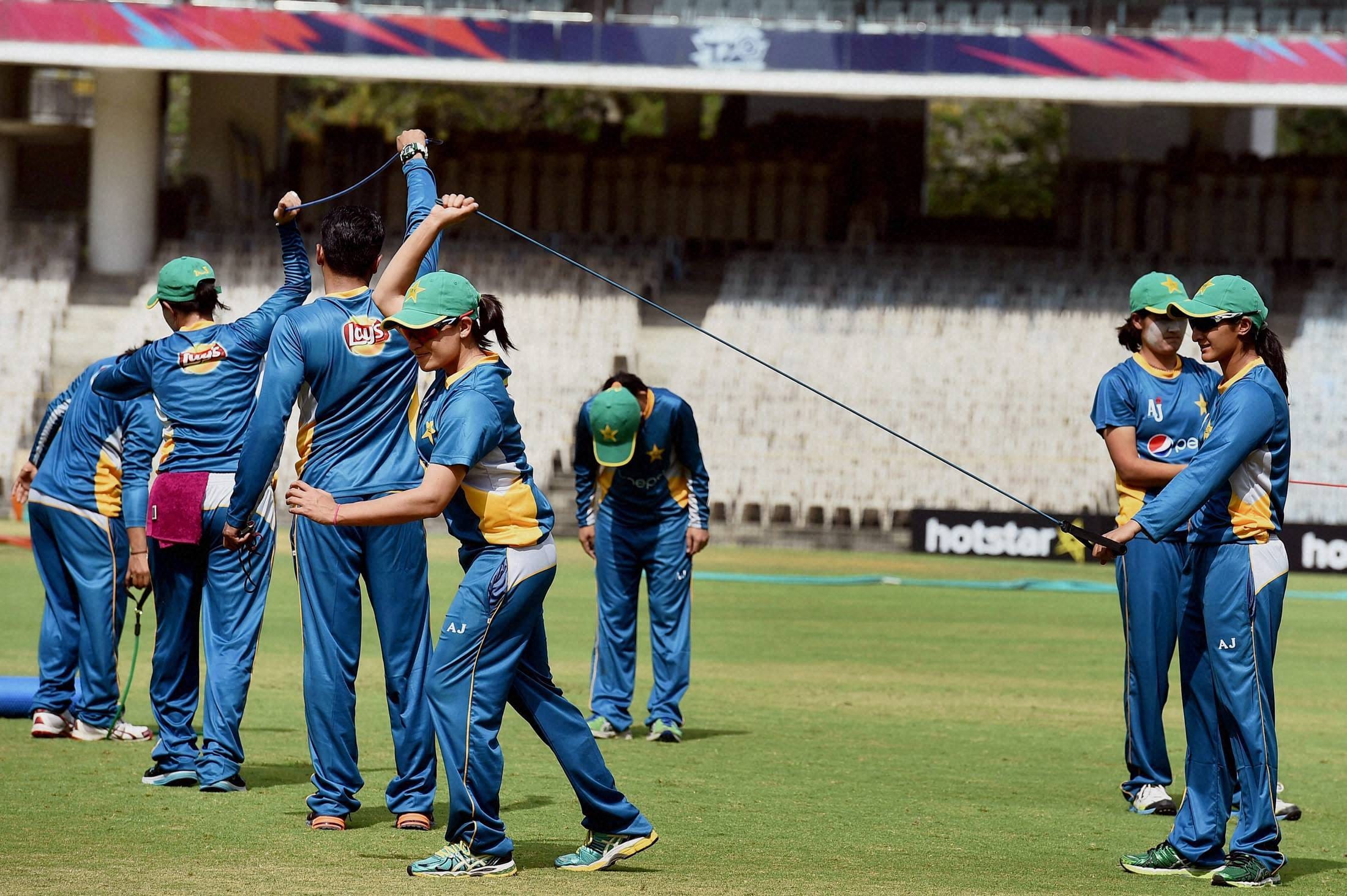 Virat Kohli is Most Popular Cricketer in Pakistan Women's Team