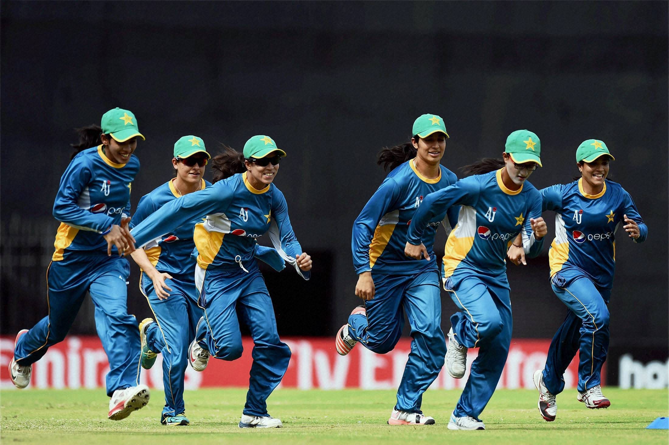 Virat Kohli is Most Popular Cricketer in Pakistan Women's Team